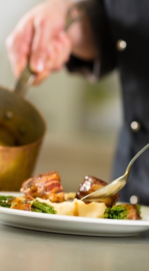 service traiteur à Mantes-la-Jolie (78) et dans les Yvelines